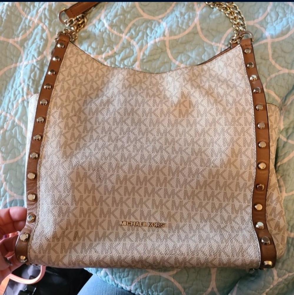 Michael Kors purse